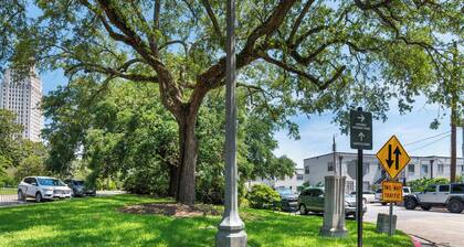 Charming Studio In Historic Spanish Town District Downtown Near State Capitol