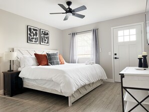 1 habitación, tabla de planchar con plancha, wifi y ropa de cama