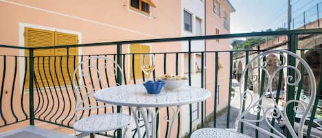 Deluxe-Zimmer, Kochnische | Terrasse/Patio