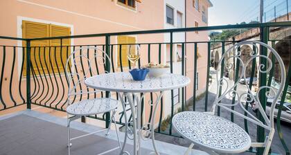 aMoneglia 2 minutes walk to the beach, PVT park