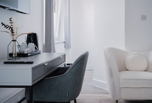 Coffres-forts dans les chambres, bureau