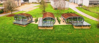 พ็อด 2 ห้องนอน ที่ยั่งยืน ใน โอลด์ ชาลฟอร์ด ฟาร์ม