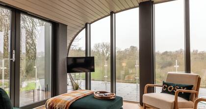 Sustainable 2BD Pod on Old Chalford Farm
