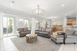 Smart TV - Jubilee | A Magnificent Coastal Retreat in Destiny By the Sea | Pool | Sleeps 18 (Destin, FL, USA)