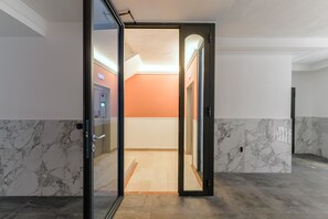 1 bedroom - Palazzo Murat - One-bedroom Apartment With Balcony by Wonderful Italy (Bari)