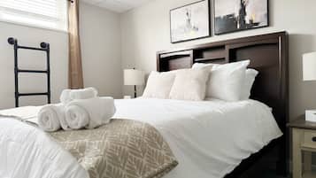 2 bedrooms, iron/ironing board, WiFi, bed sheets