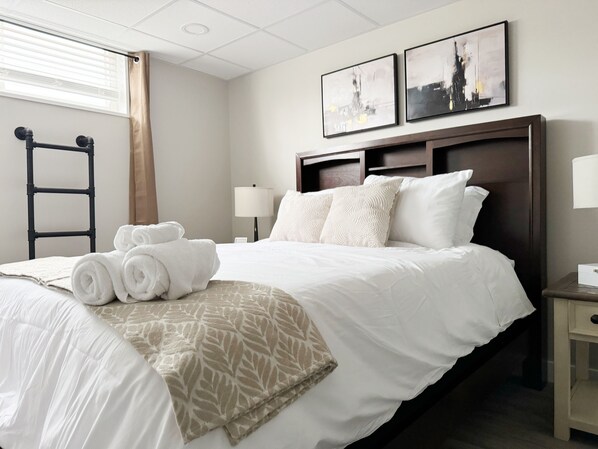 2 bedrooms, iron/ironing board, WiFi, bed sheets