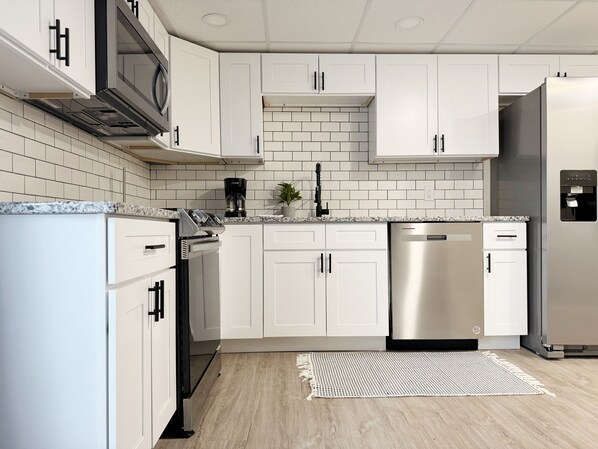 Private kitchen - RiverStone Retreat C (Newburgh)