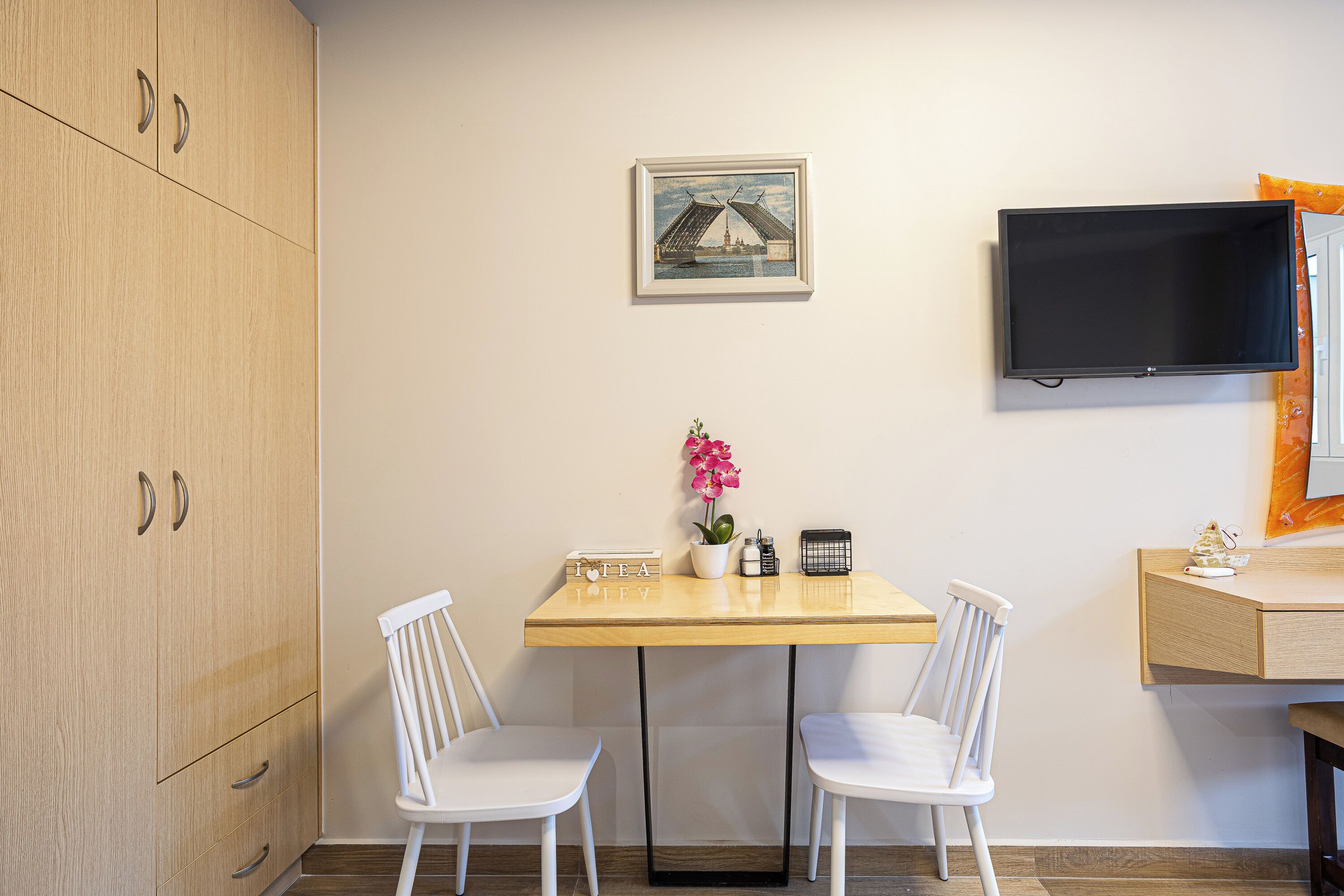 One Bedroom Suite with Veranda 4 Pax | In-room safe, free WiFi, bed sheets