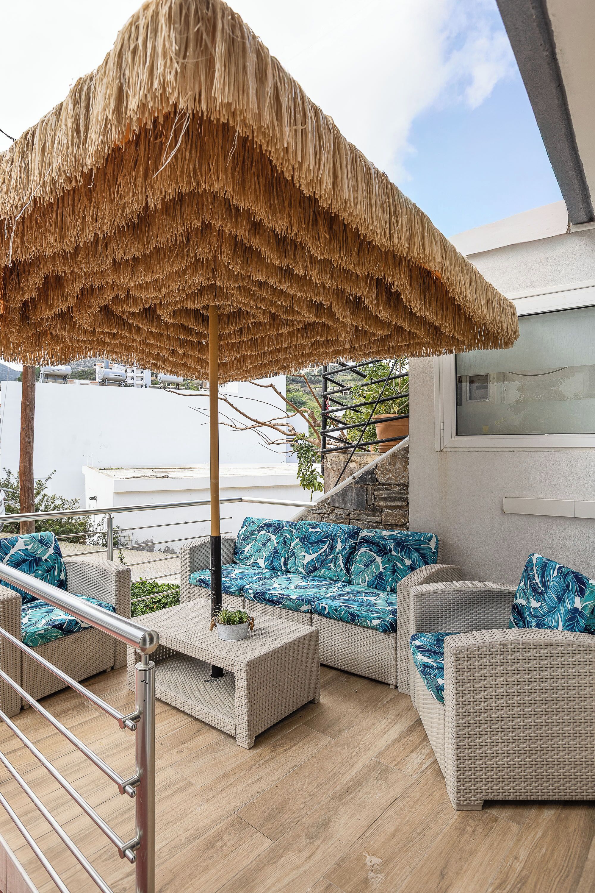 One Bedroom Suite with Veranda 4 Pax | In-room safe, free WiFi, bed sheets