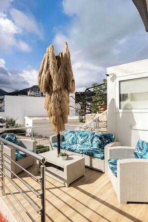 In-room safe, free WiFi, bed sheets - Akrogiali Apartments (Mylopotamos)