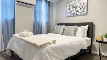 1 habitación, tabla de planchar con plancha, wifi y ropa de cama