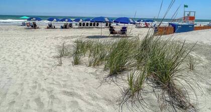 2 bedroom 2 bath oceanVIEW condo Cherry Grove. Great getaway!!