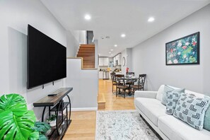 TV connectée, cheminée