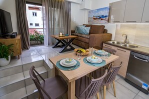 Superior House, 1 Bedroom | Living area