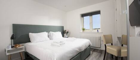 1 bedroom, travel cot, free WiFi, bed sheets