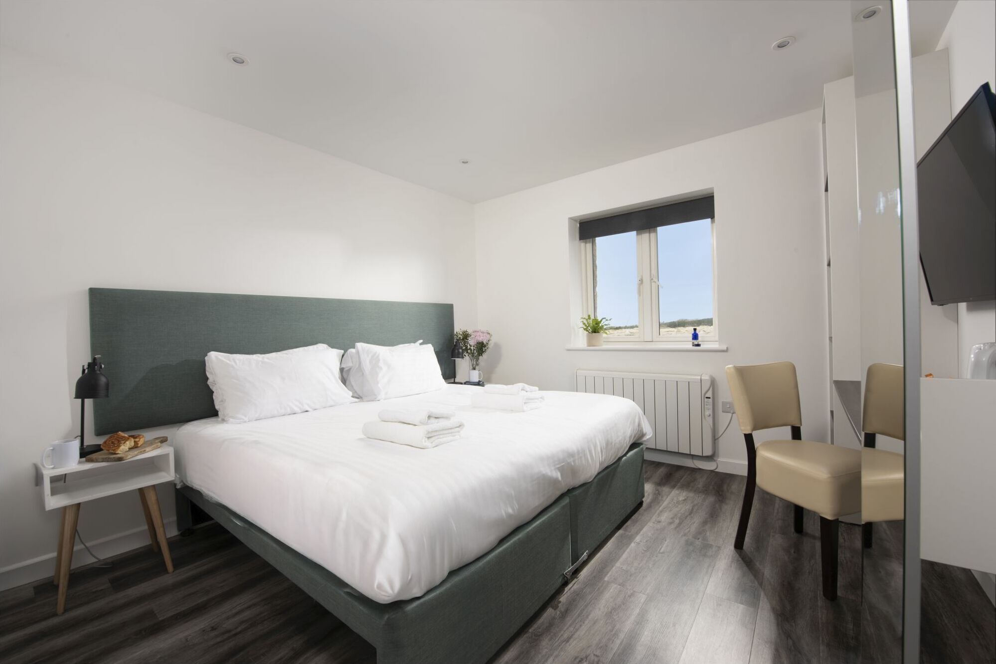 1 bedroom, travel crib, free WiFi, bed sheets