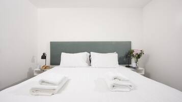 1 chambre, lit parapluie, Wi-Fi gratuit, draps fournis