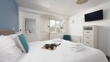 1 chambre, lit parapluie, Wi-Fi gratuit, draps fournis