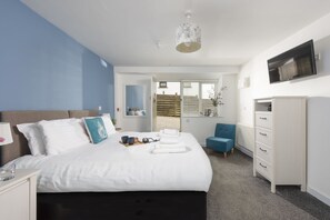 1 sovrum, resesäng, internet och sängkläder