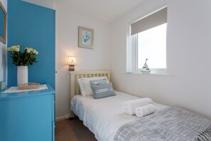 2 dormitorios, cuna de viaje, wifi gratis y ropa de cama