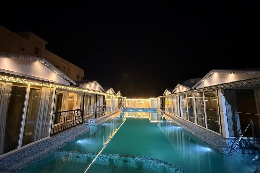 HOTEL M PLAZA MANDARMANI