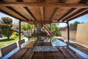 Terrace/patio - Villa with Private Pool (Theologos)