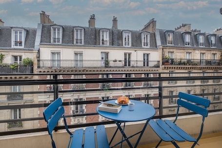 Montmartre Paris Suite