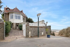 Exterior - House for 12 - Sea view - La Bernerie beach (La Bernerie-en-Retz)