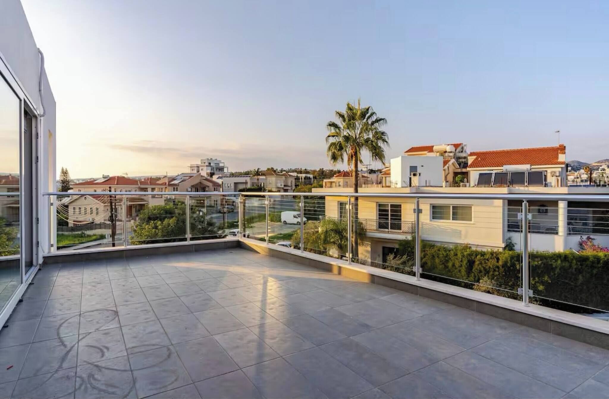 アパートメント 3 ベッドルーム バリアフリー 喫煙可 | バルコ  ニー