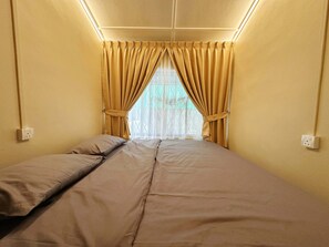 3 habitaciones, tabla de planchar con plancha y wifi gratis
