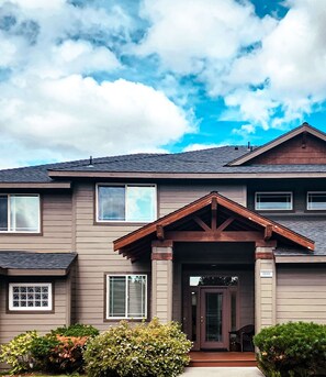 Exterior detail - Spacious Cottage | Golf. Free Parking (Redmond)