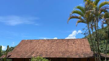 Classic Room, Lanai, Garden View | Terrace/patio