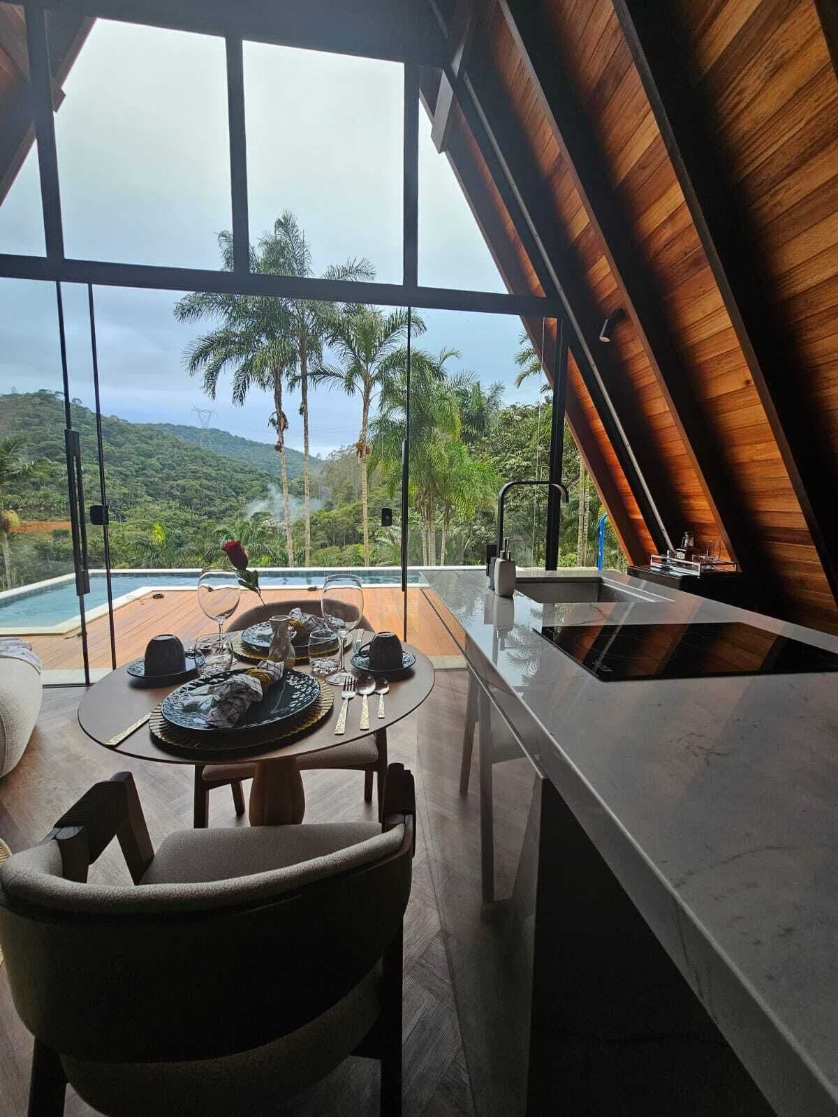 Exclusive Cabin, Mountain View | Private kitchenette