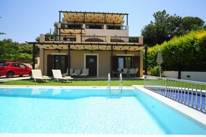 Villa | 6 bedrooms - Villa Orsalia With Private Pool (Rethymno)
