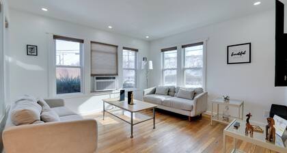 Walk to Roger Williams Park: Apt in Providence!