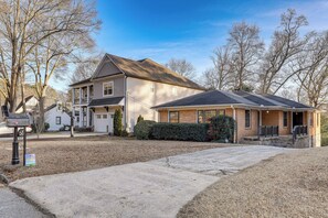 Apartment (2 Bedrooms) | Bahagian dalam