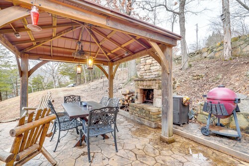 Private Boat Dock: Lakefront Cabin in Camdenton