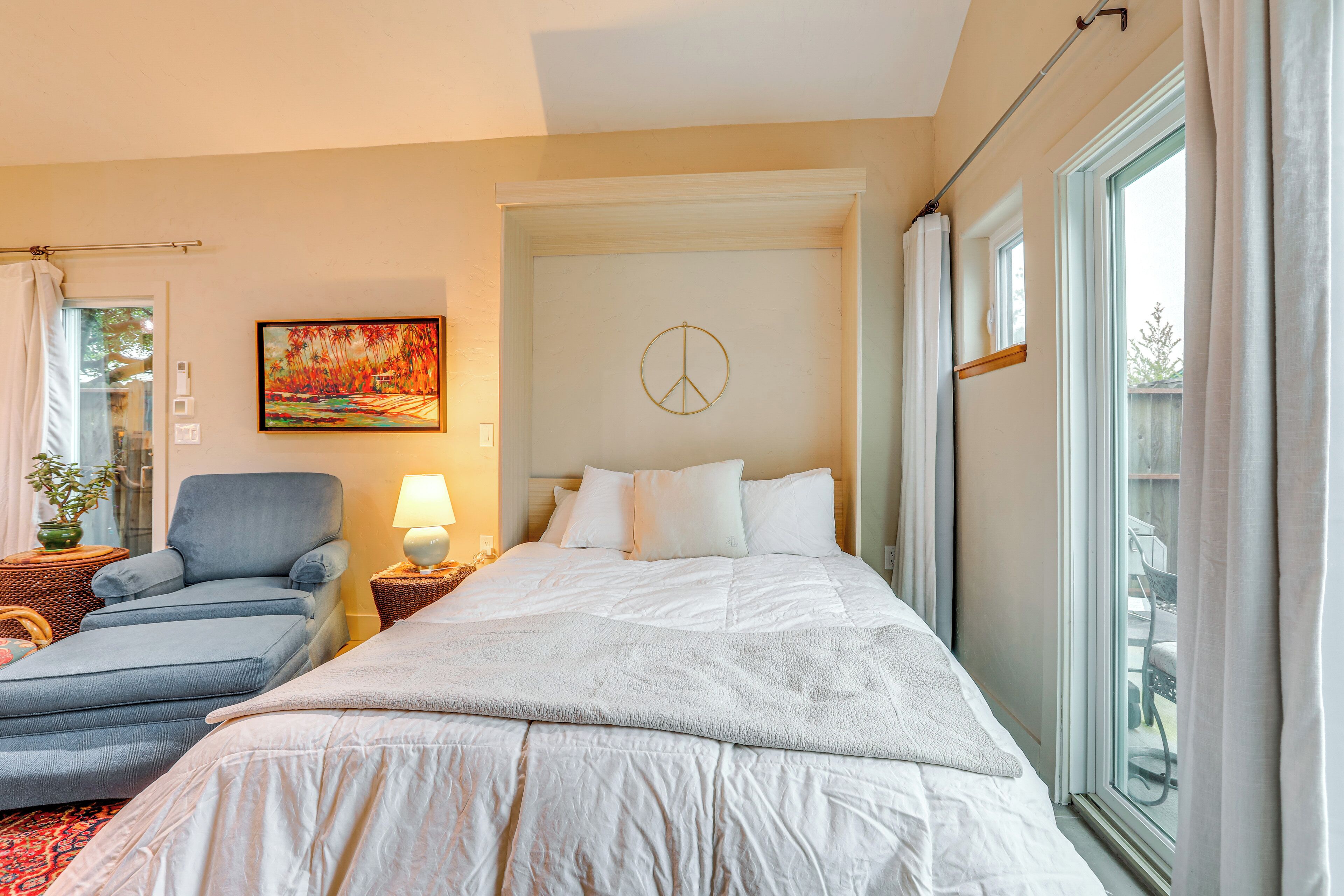 Apartment (0 Bedroom) | Interior