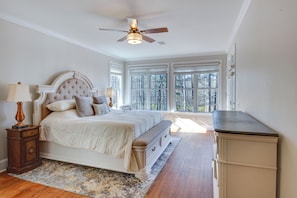 House (4 Bedrooms) | Interior