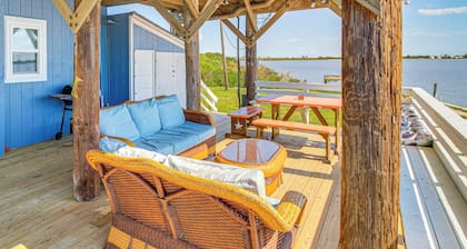 Gulf Coast Cottage w/ Beach Access: Fish & Paddle!