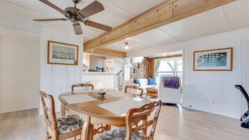 Cottage (2 Bedrooms) | Interior