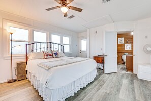 Cottage (2 Bedrooms) | Interior