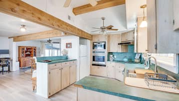 Cottage (2 Bedrooms) | Interior