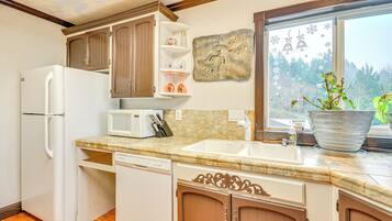 Apartment (0 Bedroom) | Interior