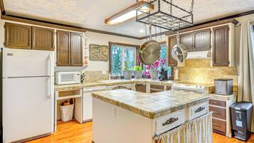 Apartment (0 Bedroom) | Interior