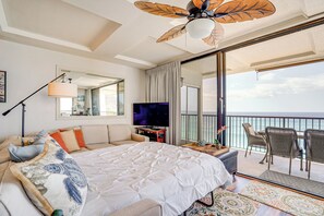 Interior - Beachfront Condo w/ Amazing Views in Waianae! (Waianae)