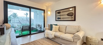 Gorgeous new Beach Apartment
