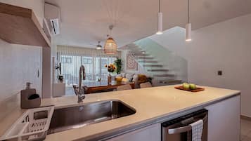 Apartment | 3 bedrooms, Internet