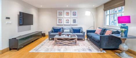 3 chambres, bureau, espace de travail pour ordinateur portable